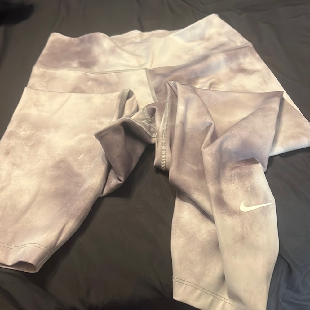 nike leggings